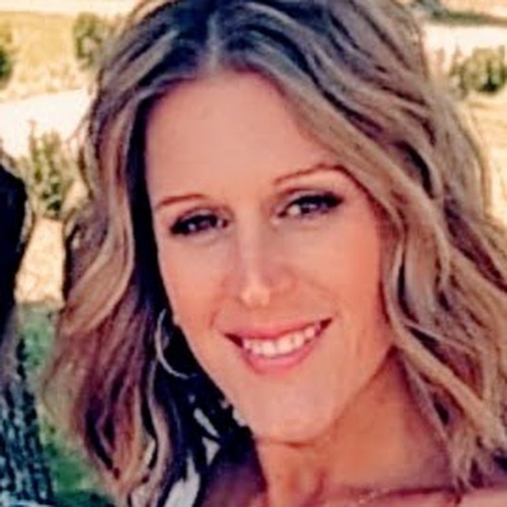 Meet your Posher, Christy